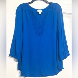 Liz Claiborne Cobalt Blue V Neck Embroidered Front Women’s Large Blouse